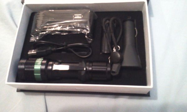 LANTERNA DE LED ALUMINIO