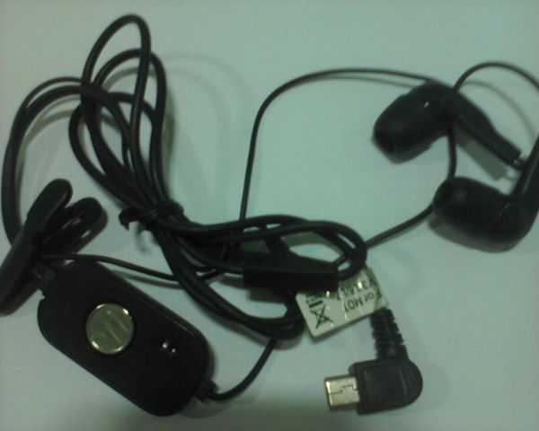 fone de ouvido e71
